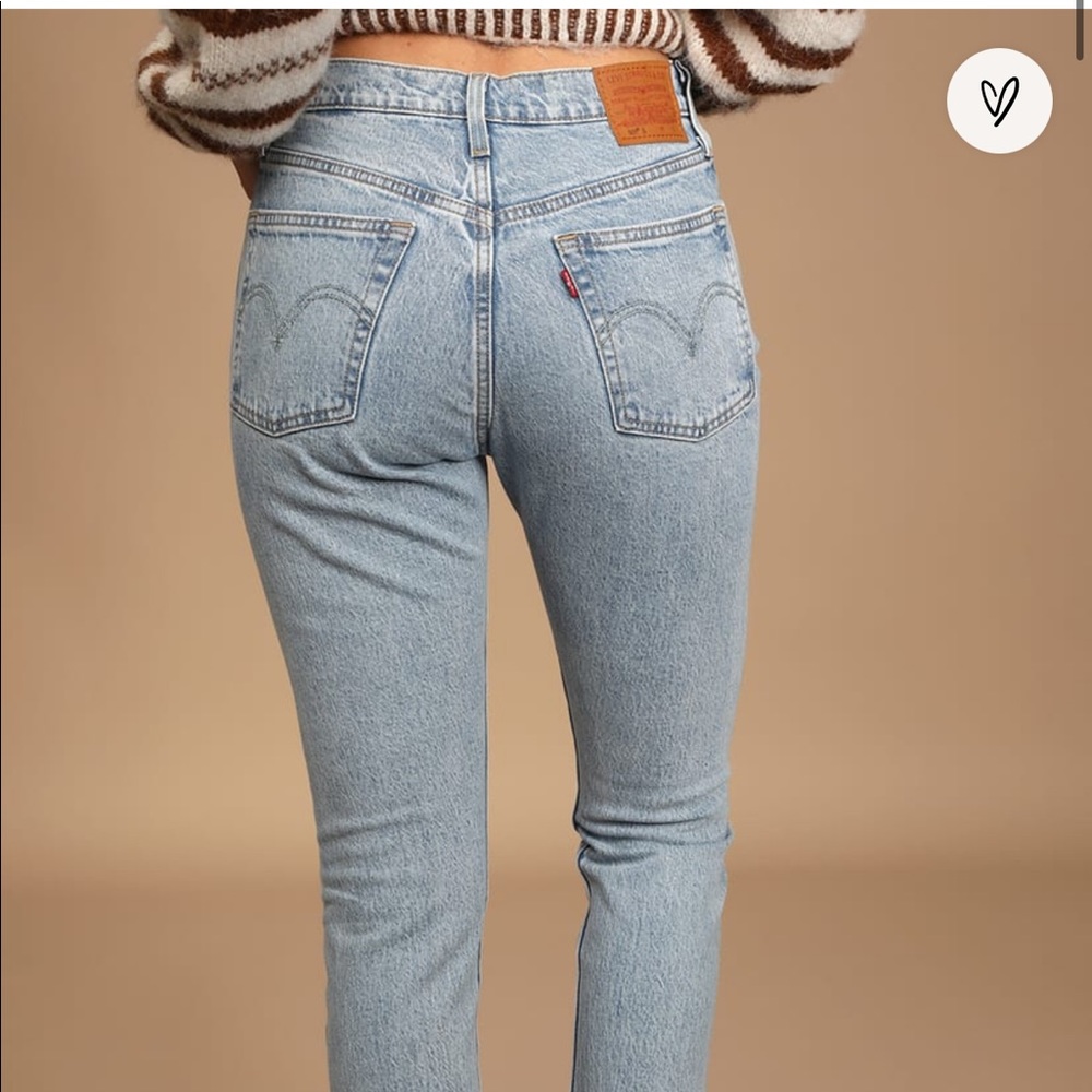 Levi’s 501 Skinny Denim Jeans in Light Wash